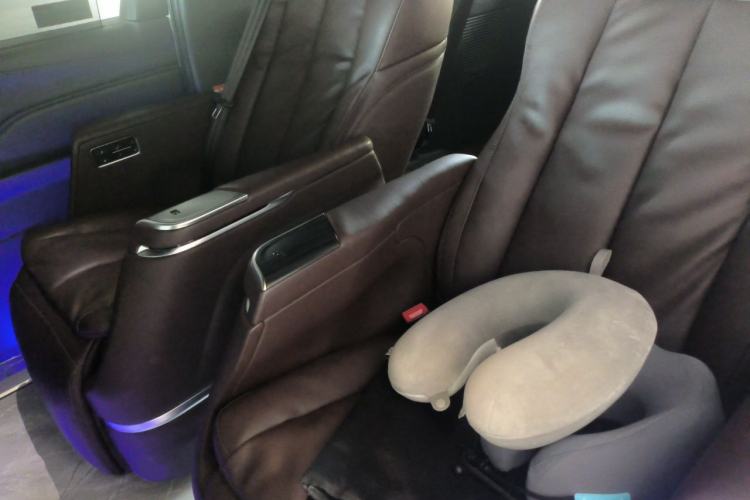 Used Toyota Granvia 2024 2.5L Hybrid Prestige PLUS Four-Wheel Drive Version Left Rear Seat