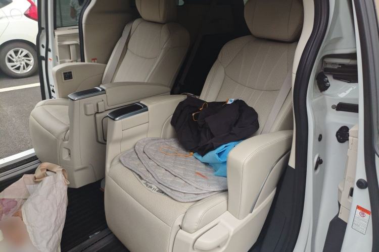 Used Toyota Granvia 2024 2.5L Hybrid Prestige ULTRA Edition Left Rear Seat