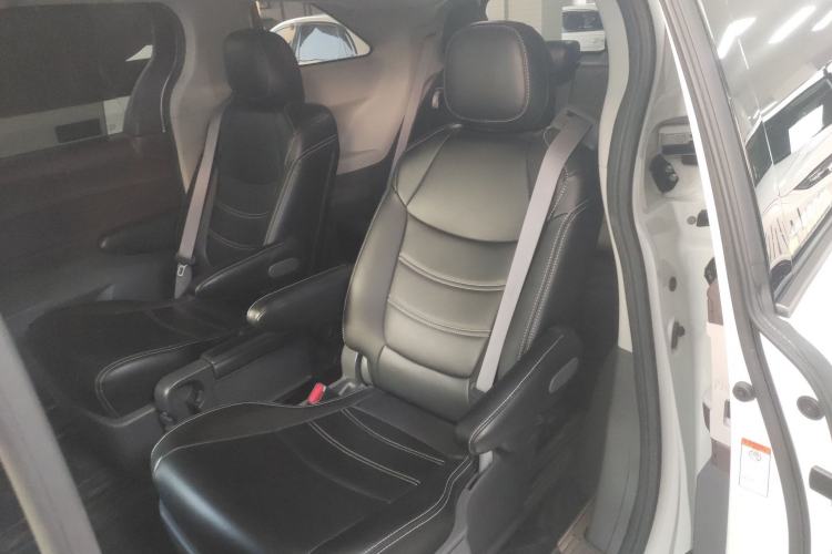 Used Toyota Granvia 2024 2.5L Hybrid Comfort Edition Left Rear Seat