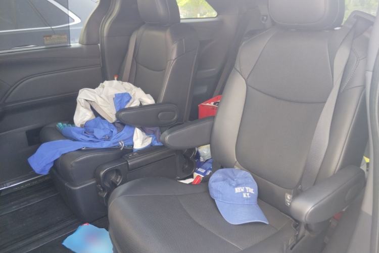 Used Toyota Granvia 2024 2.5L Hybrid Prestige PLUS Edition Left Rear Seat