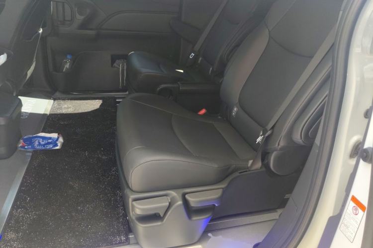 Used Toyota Granvia 2024 2.5L Hybrid Luxury Edition Left Rear Seat