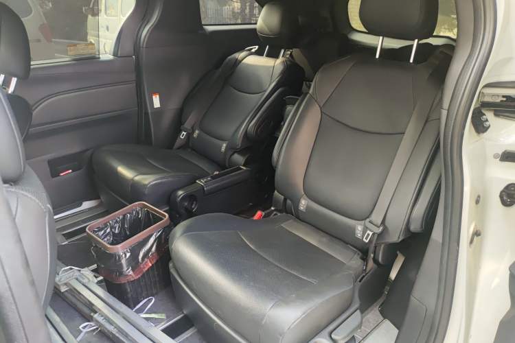 Used Toyota Granvia 2024 2.5L Hybrid Prestige PLUS Edition Left Rear Seat