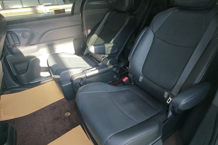 Used Toyota Granvia 2024 2.5L Hybrid Prestige PLUS Edition Left Rear Seat