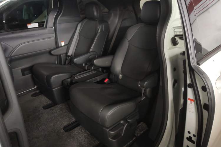 Used Toyota Granvia 2024 2.5L Hybrid Prestige PLUS Edition Left Rear Seat