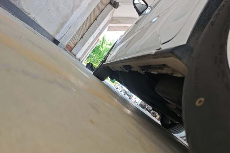 Used Toyota Granvia 2024 2.5L Hybrid Prestige ULTRA Edition Left Side Sill