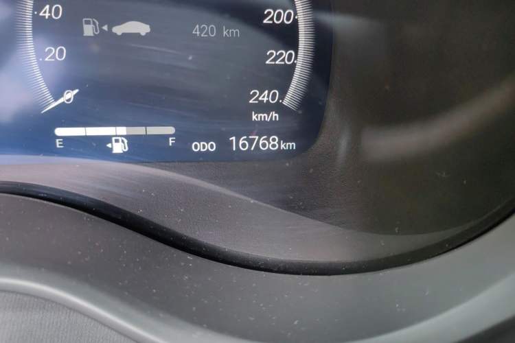 Used Toyota Granvia 2024 2.5L Hybrid Prestige PLUS Four-Wheel Drive Version Odometer Close Up