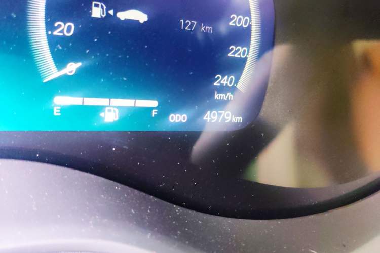 Used Toyota Granvia 2024 2.5L Hybrid Prestige ULTRA Edition Odometer Close Up