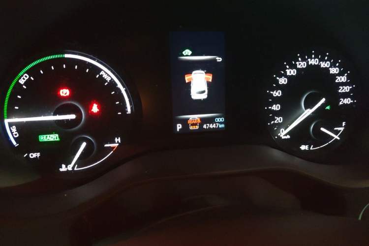 Used Toyota Granvia 2024 2.5L Hybrid Comfort Edition Odometer Close Up