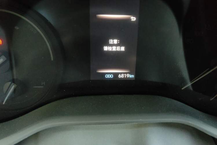 Used Toyota Granvia 2024 2.5L Hybrid Comfort Edition Odometer Close Up