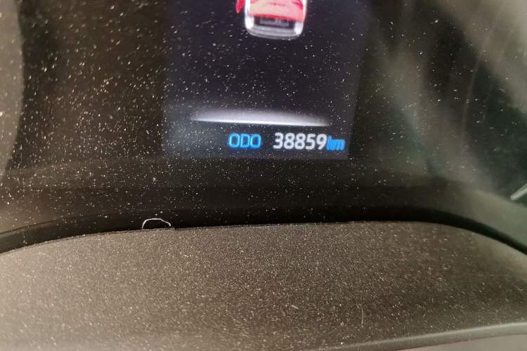 Used Toyota Granvia 2024 2.5L Hybrid Comfort Edition Odometer Close Up