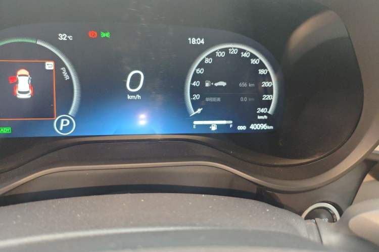 Used Toyota Granvia 2024 2.5L Hybrid Prestige ULTRA Edition Odometer Close Up