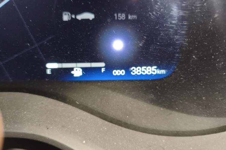 Used Toyota Granvia 2024 2.5L Hybrid Prestige PLUS Four-Wheel Drive Version Odometer Close Up