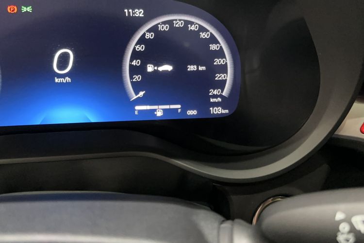 Used Toyota Granvia 2024 2.5L Hybrid Prestige PLUS Edition Odometer Close Up