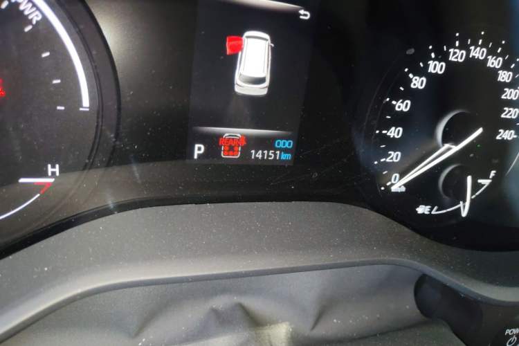 Used Toyota Granvia 2024 2.5L Hybrid Luxury Edition Odometer Close Up