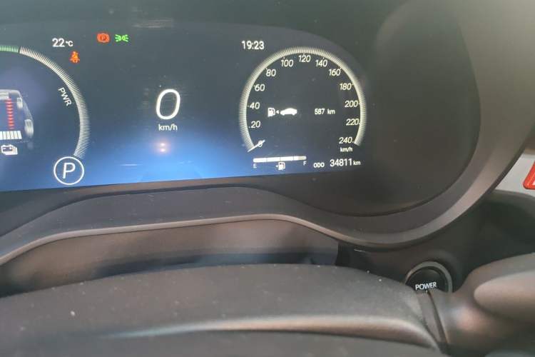 Used Toyota Granvia 2024 2.5L Hybrid Prestige PLUS Four-Wheel Drive Version Odometer Close Up