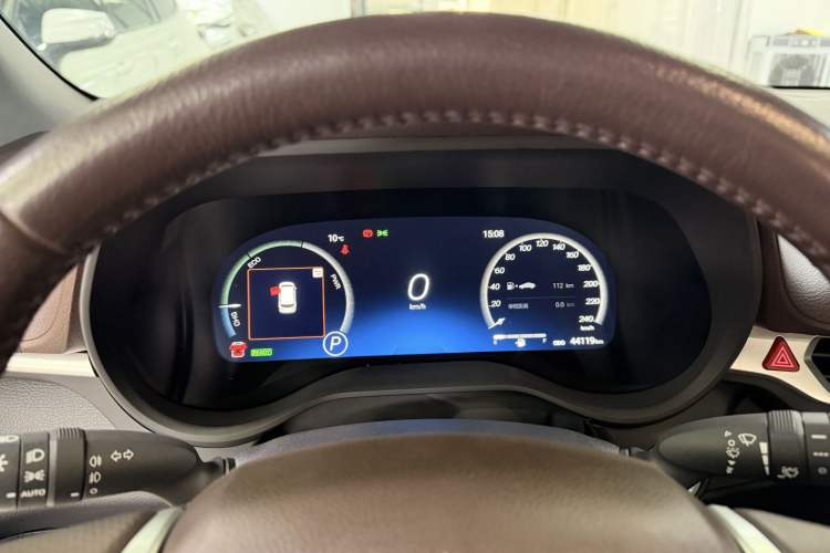 Used Toyota Granvia 2024 2.5L Hybrid Prestige PLUS Four-Wheel Drive Version Odometer Close Up