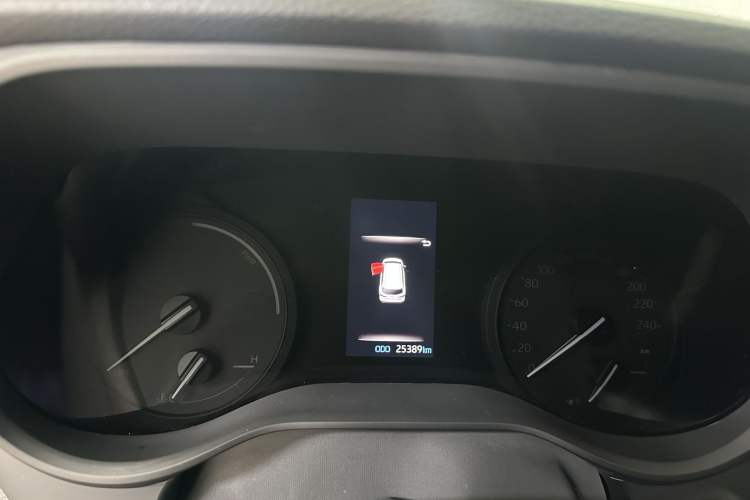 Used Toyota Granvia 2024 2.5L Hybrid Luxury Edition Odometer Close Up