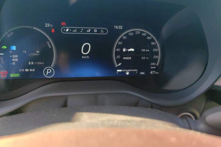 Used Toyota Granvia 2024 2.5L Hybrid Prestige PLUS Four-Wheel Drive Version Odometer Close Up