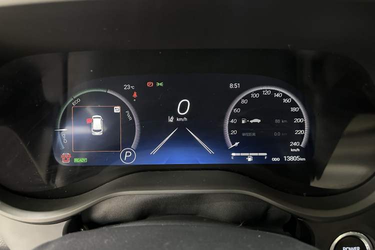 Used Toyota Granvia 2024 2.5L Hybrid Prestige PLUS Four-Wheel Drive Version Odometer Close Up
