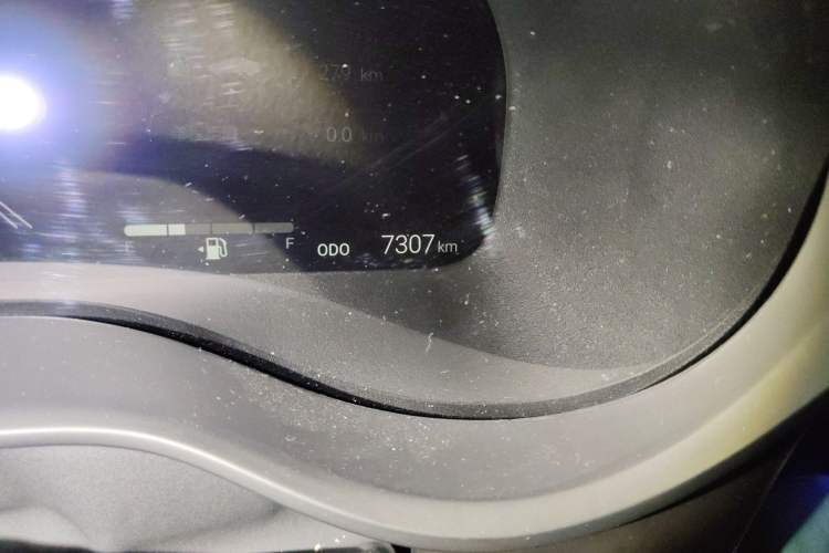 Used Toyota Granvia 2024 2.5L Hybrid Prestige PLUS Four-Wheel Drive Version Odometer Close Up