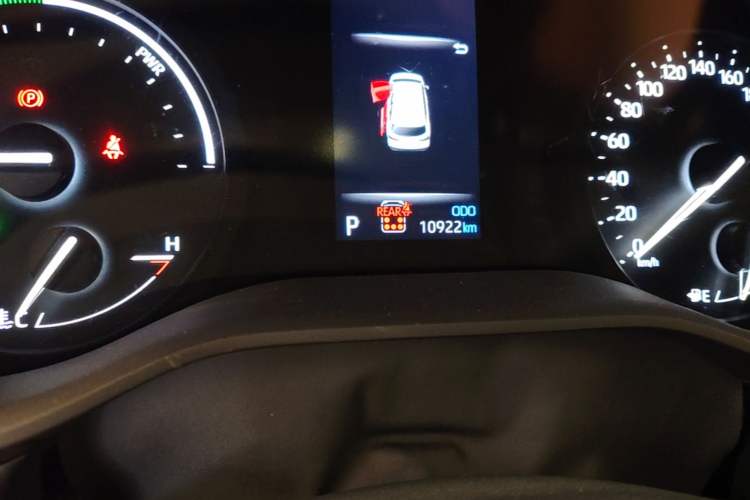 Used Toyota Granvia 2024 2.5L Hybrid Comfort Edition Odometer Close Up