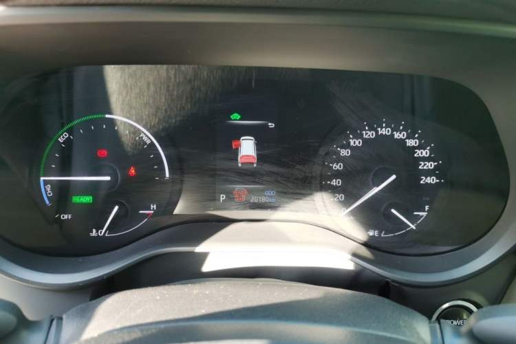 Used Toyota Granvia 2024 2.5L Hybrid Comfort Edition Odometer Close Up