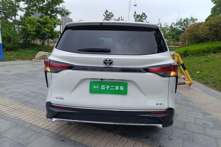 Used Toyota Granvia 2024 2.5L Hybrid Comfort Edition Rear