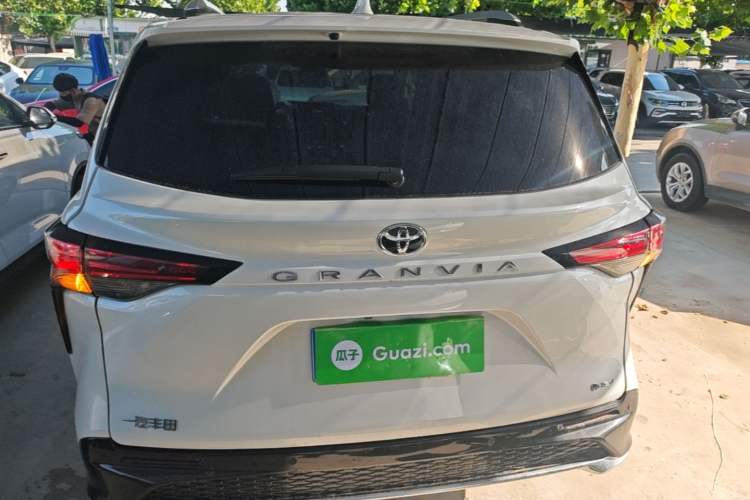 Used Toyota Granvia 2024 2.5L Hybrid Luxury Edition Rear