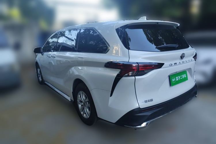 Used Toyota Granvia 2024 2.5L Hybrid Comfort Edition Rear Left 45 Deg