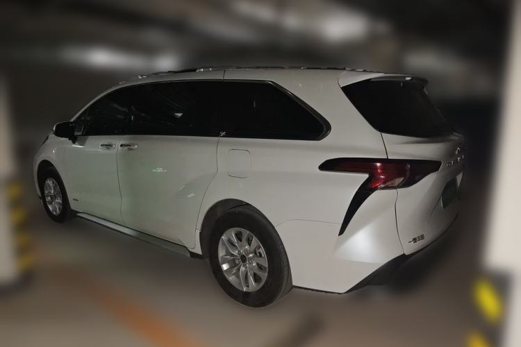 Used Toyota Granvia 2024 2.5L Hybrid Comfort Edition Rear Left 45 Deg