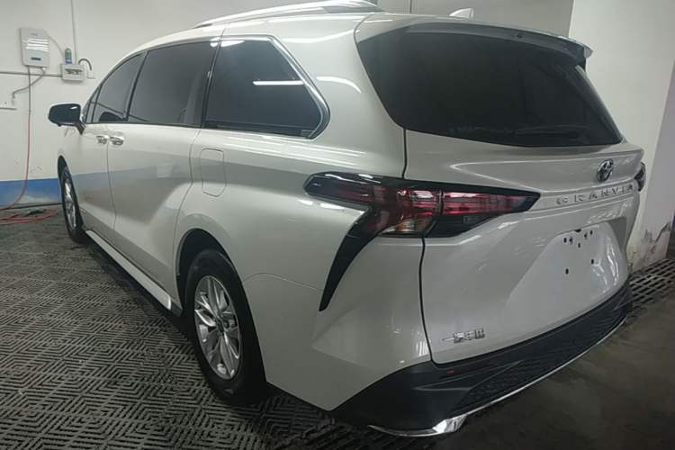 Used Toyota Granvia 2024 2.5L Hybrid Comfort Edition Rear Left 45 Deg