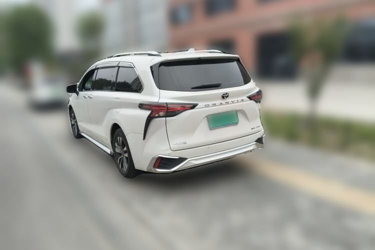 Used Toyota Granvia 2024 2.5L Hybrid Prestige PLUS Four-Wheel Drive Version Rear Left 45 Deg