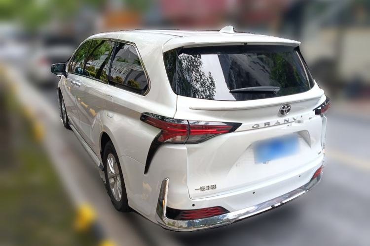 Used Toyota Granvia 2024 2.5L Hybrid Comfort Edition Rear Left 45 Deg