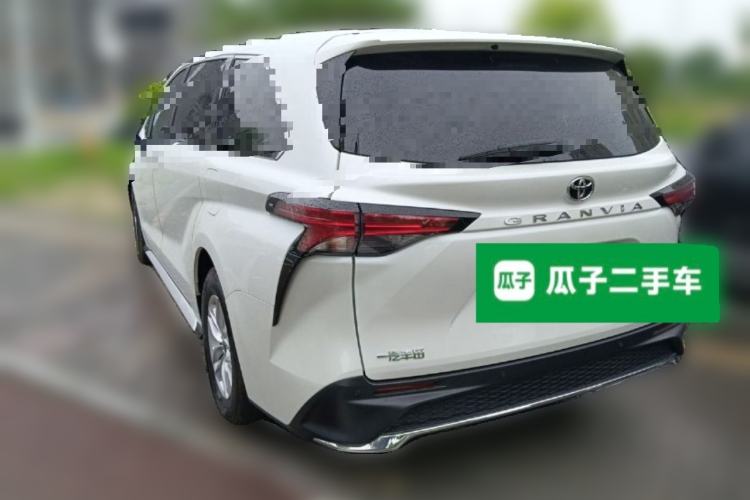 Used Toyota Granvia 2024 2.5L Hybrid Comfort Edition Rear Left 45 Deg