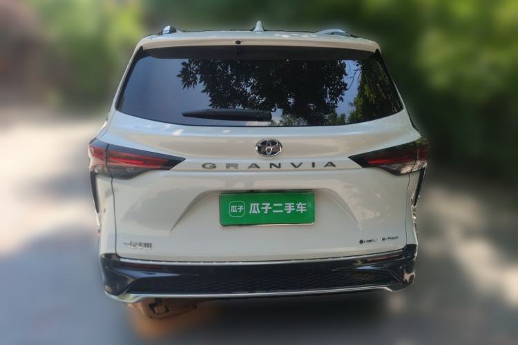 Used Toyota Granvia 2024 2.5L Hybrid Prestige PLUS Four-Wheel Drive Version Rear