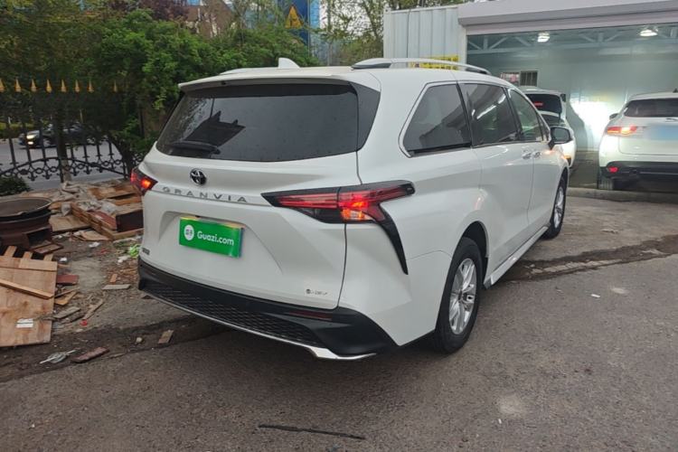 Used Toyota Granvia 2024 2.5L Hybrid Comfort Edition Rear Right 45 Deg
