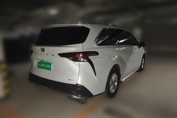 Used Toyota Granvia 2024 2.5L Hybrid Comfort Edition Rear Right 45 Deg