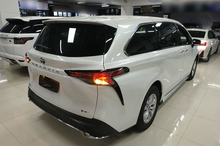 Used Toyota Granvia 2024 2.5L Hybrid Comfort Edition Rear Right 45 Deg