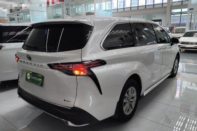 Used Toyota Granvia 2024 2.5L Hybrid Comfort Edition Rear Right 45 Deg