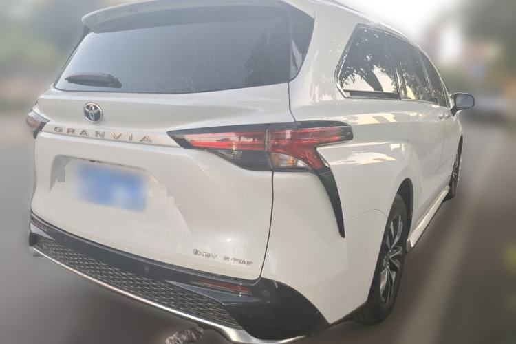 Used Toyota Granvia 2024 2.5L Hybrid Prestige PLUS Four-Wheel Drive Version Rear Right 45 Deg