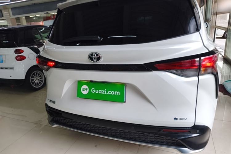 Used Toyota Granvia 2024 2.5L Hybrid Luxury Edition Rear