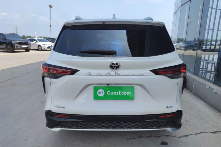 Used Toyota Granvia 2024 2.5L Hybrid Luxury Edition Rear