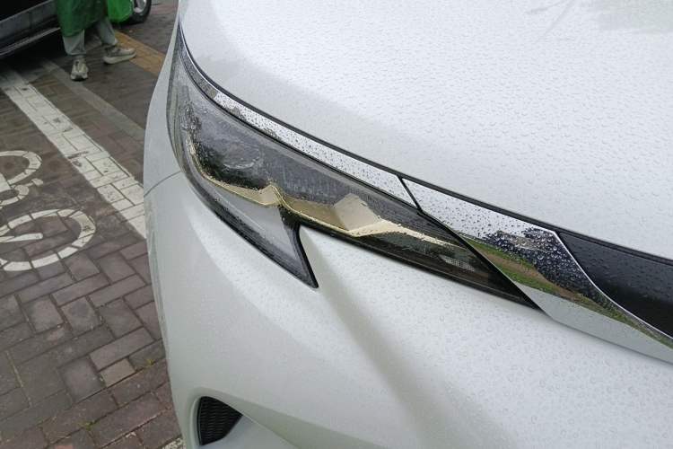 Used Toyota Granvia 2024 2.5L Hybrid Comfort Edition Right Front Headlight