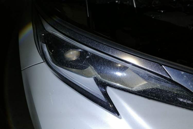 Used Toyota Granvia 2024 2.5L Hybrid Prestige PLUS Edition Right Front Headlight