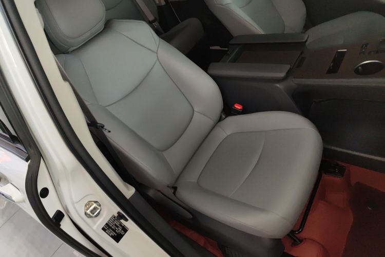 Used Toyota Granvia 2024 2.5L Hybrid Comfort Edition Right Front Seat