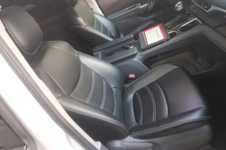 Used Toyota Granvia 2024 2.5L Hybrid Comfort Edition Right Front Seat