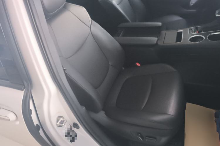 Used Toyota Granvia 2024 2.5L Hybrid Prestige PLUS Four-Wheel Drive Version Right Front Seat