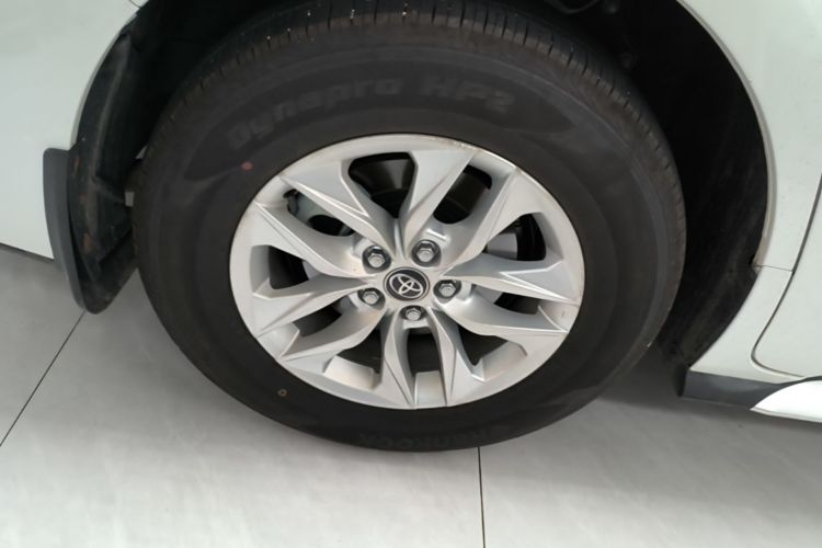 Used Toyota Granvia 2024 2.5L Hybrid Comfort Edition Right Rear Wheel Hub