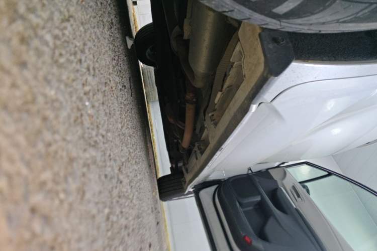Used Toyota Granvia 2024 2.5L Hybrid Comfort Edition Right Side Sill