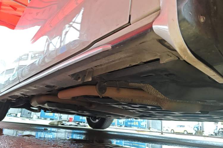 Used Toyota Granvia 2024 2.5L Hybrid Comfort Edition Right Side Sill